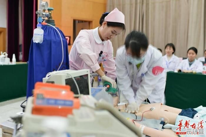 还在寻找扣人心弦的解谜游戏?神秘复苏》让你欲罢不能! 还在寻找扣人心弦的解谜游戏?神秘复苏》让你欲罢不能!