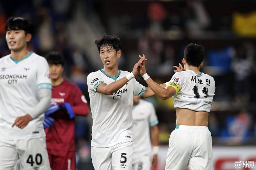 还在纠结如何搭配最强阵容？FC足球世界》教你成为传奇巨星！