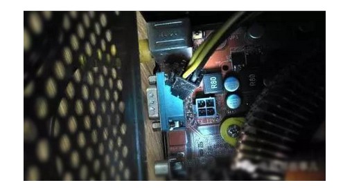 电脑黑屏问题全面解析:从原因排查到高效解决的专业方案 电脑黑屏问题全面解析:从原因排查到高效解决的专业方案