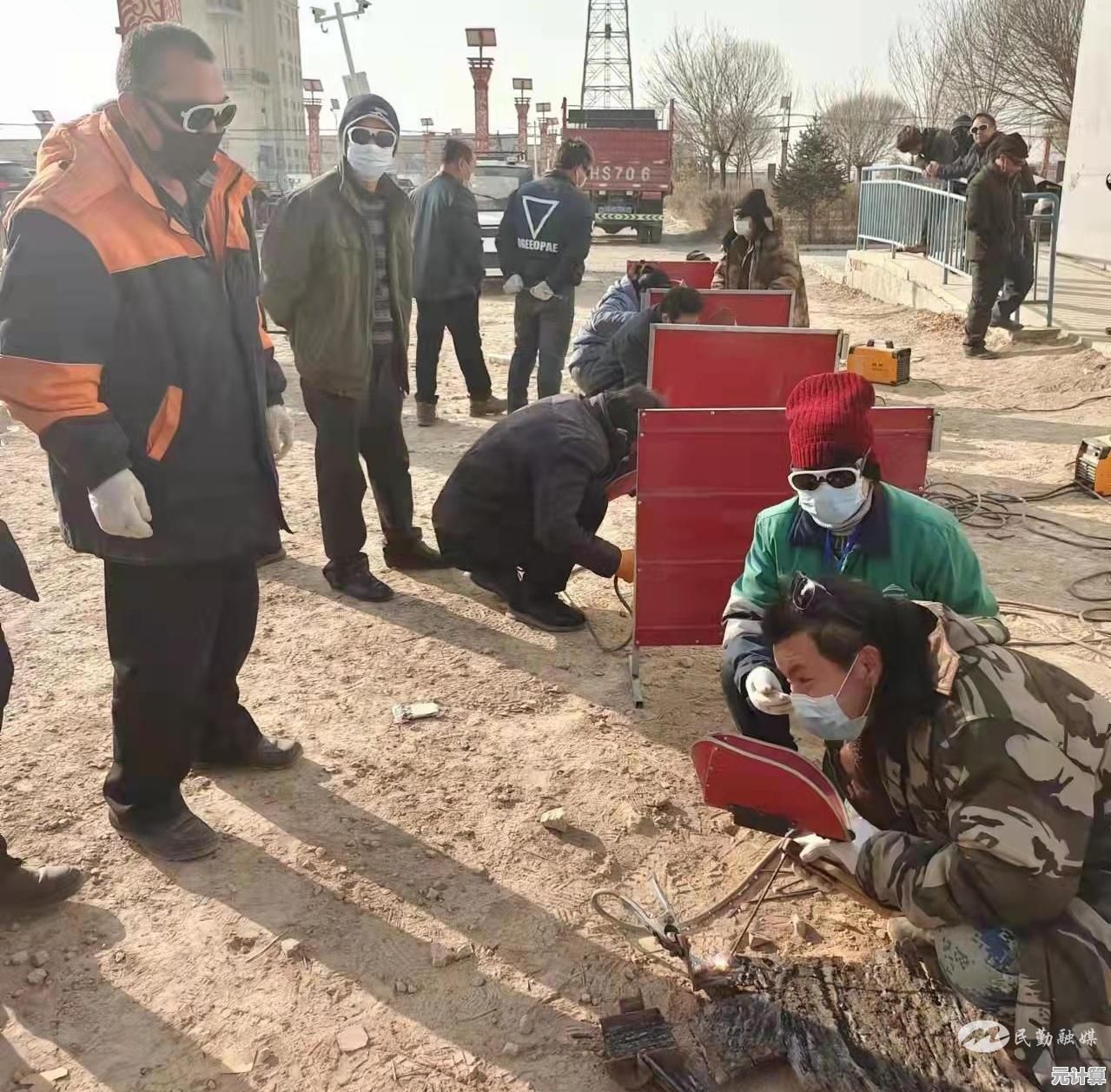 想体验《闪烁之光腾讯版》为什么不来试试这款专为腾讯用户准备的渠道服？