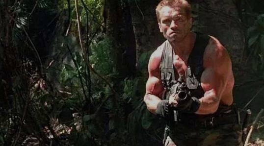 想体验跑酷闯关的无限乐趣？快来试试《肌肉力量竞赛》吧！