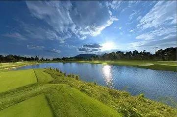 电脑屏保精选：让自然美景点亮你的屏幕，尽享视觉焕新体验！