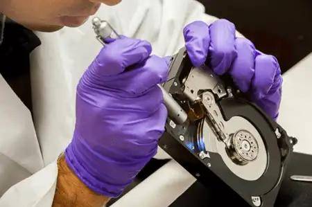 拯救重要数据:全面硬盘维修技术解决各类存储问题 拯救重要数据:全面硬盘维修技术解决各类存储问题